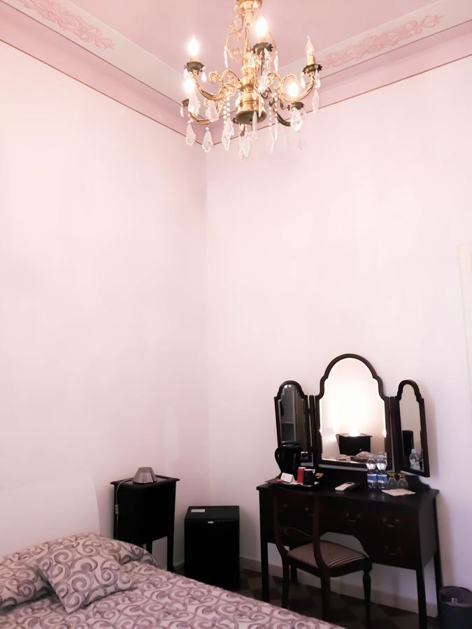 Eleonora Room & Breakfast Oristano Eksteriør billede
