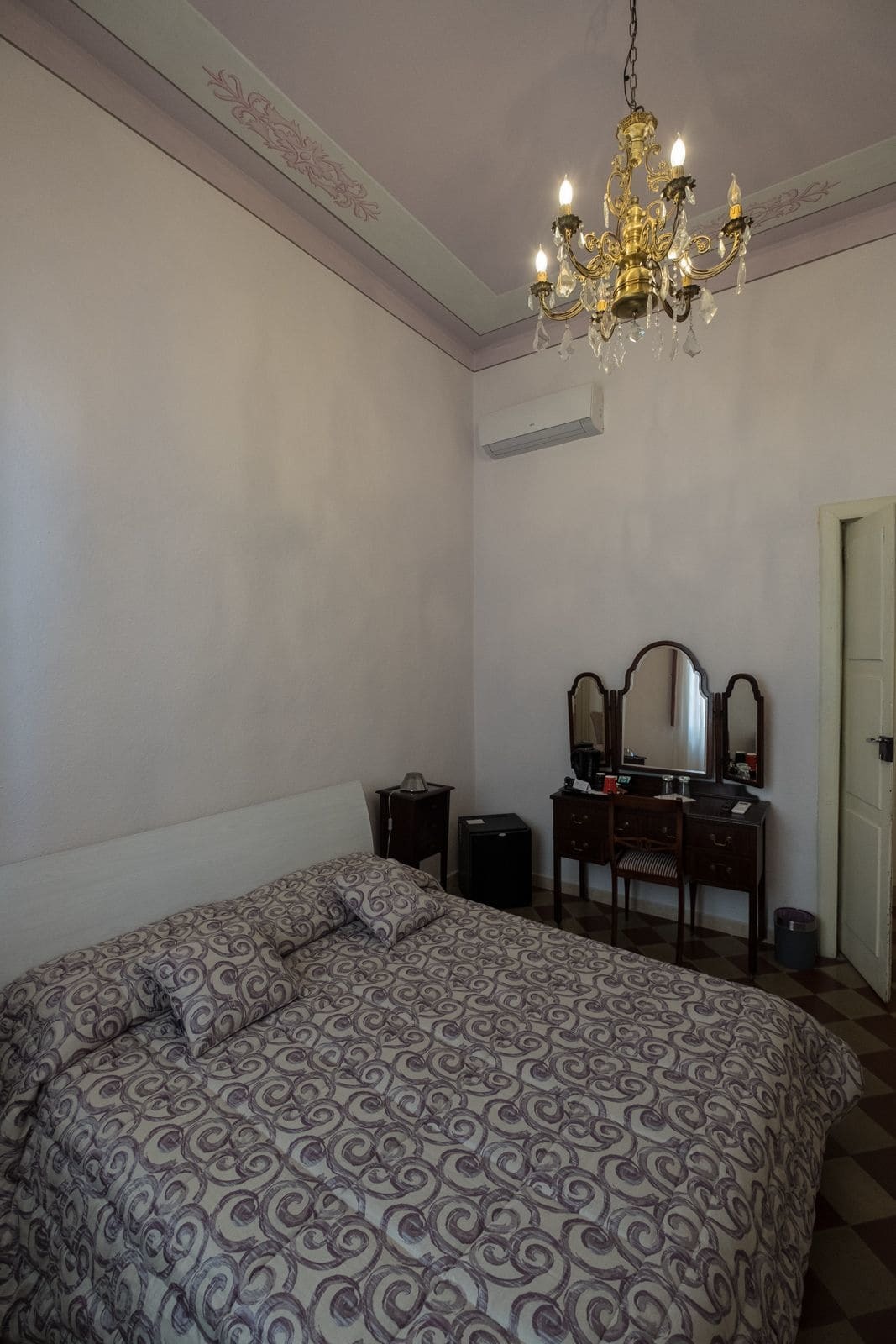Eleonora Room & Breakfast Oristano Eksteriør billede